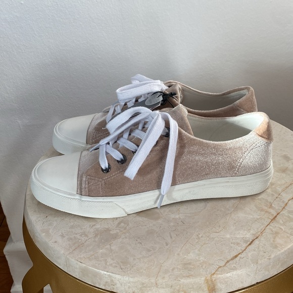 Mango Women’s Sneakers Beige Velvet US size 7.5 EUR 38 NWT - Picture 5 of 13